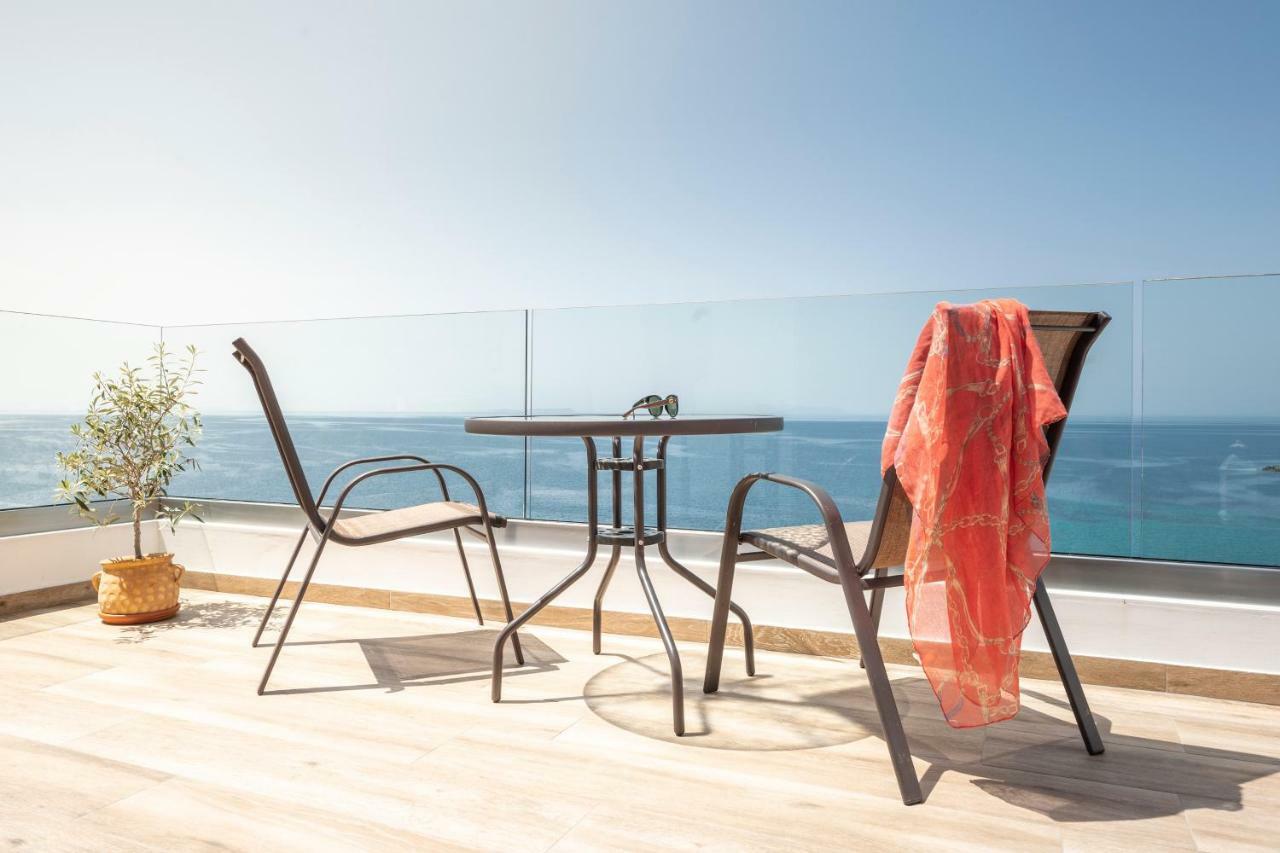 First House Apartment Himare
